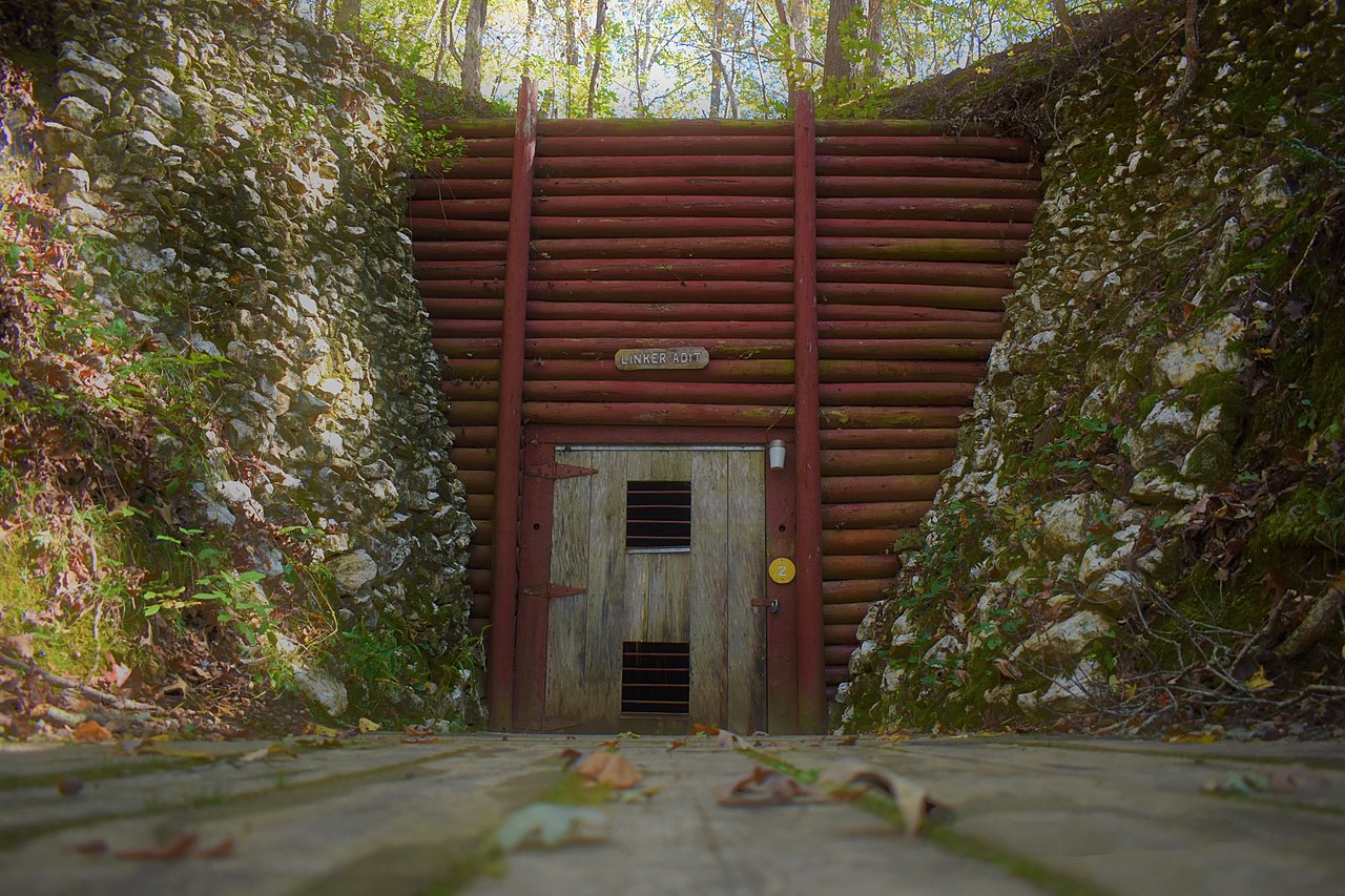 Entrance to Reed Gold Mine